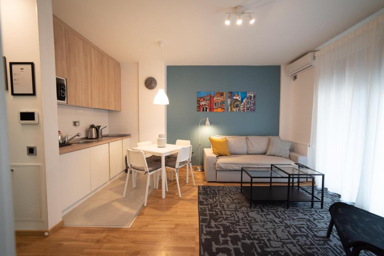 Central House Apartment Novi Sad Bagian luar foto