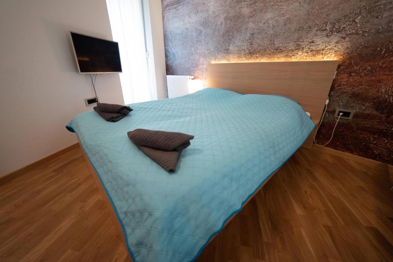 Central House Apartment Novi Sad Bagian luar foto